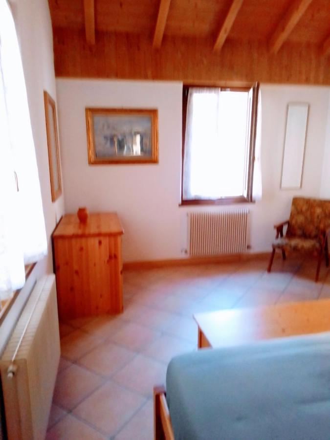 Casetta Vittorio Mezzolago Extérieur photo